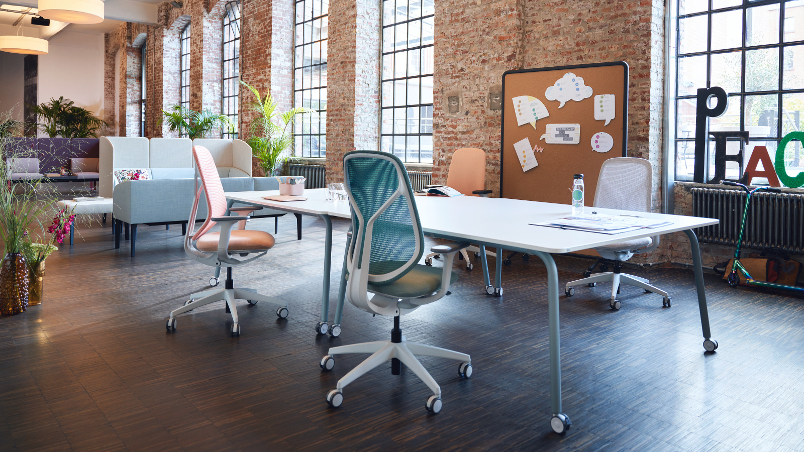 Meeting & conference table