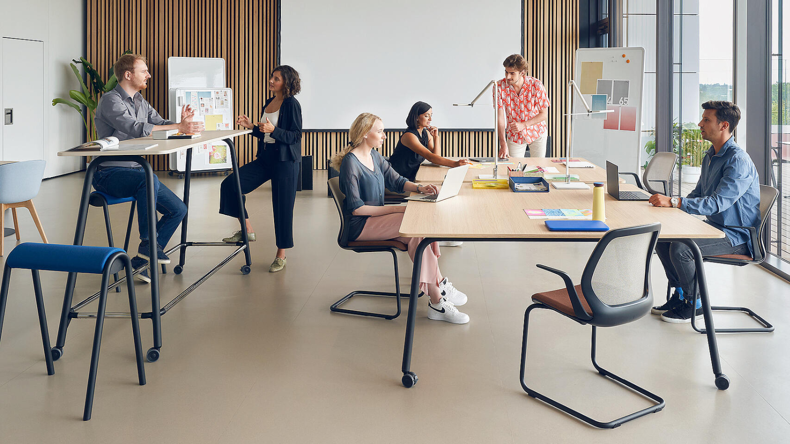 Meeting & conference table