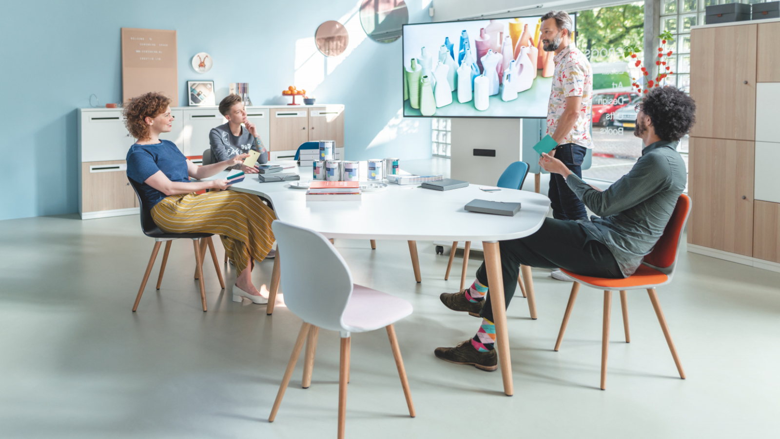 Meeting & conference table