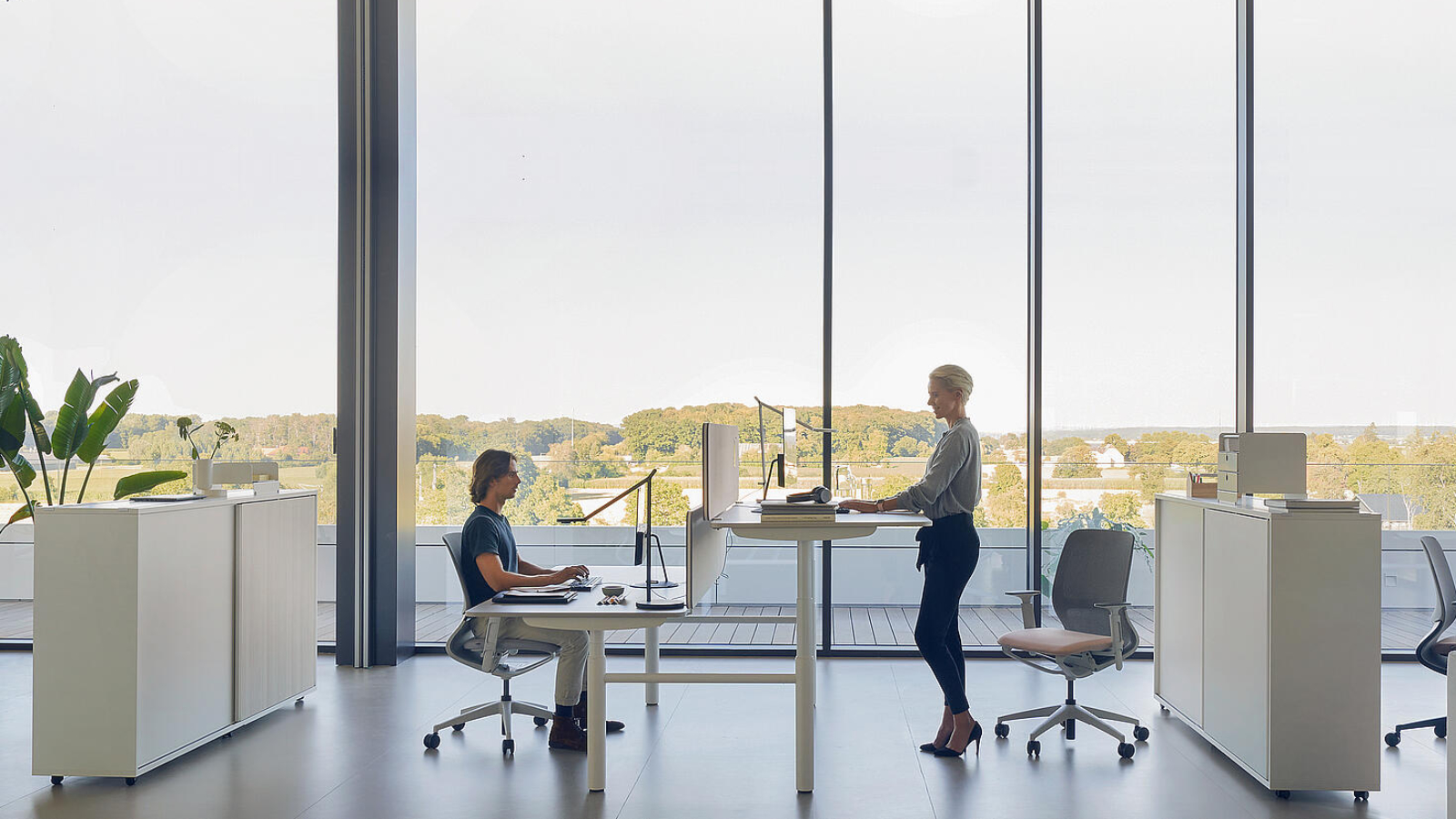 Sit stand desk