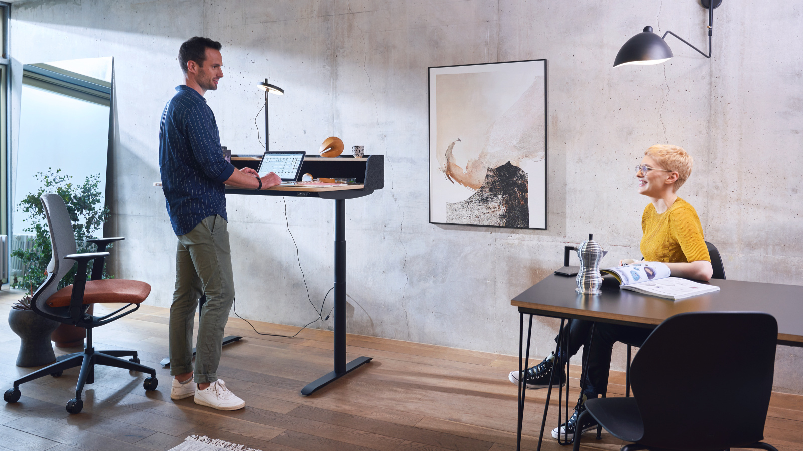 Sit stand desk